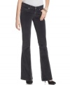 Levi's® Charcoal wash flare leg jeans have a super-sexy fit that pair well with stilettos. Ideal for date night, flaunt your curves in these wardrobe-staples!