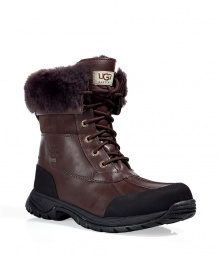 Stylish Ugg boots in dark brown shearling - Very comfortbale, classic lacing - leather at the outside, suede leather shaft, lined with warm fur - thick skid-free soles - Perfect cool boot for fall and winter as well as the next winter vacations - Pairs with all casual outfits