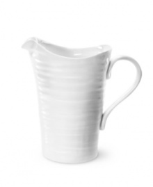 Pour in style! From celebrated chef and food writer, Sophie Conran, comes this artfully designed pitcher. Created with the foodie in mind, this versatile pitcher moves from cookware to dinnerware with the utmost ease.