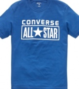 License to chill. Kick back in the easy-going athletic feel of this signature logo t-shirt from Converse. (Clearance)