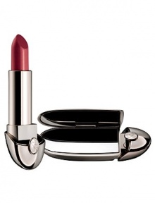 Rouge G de Guerlain Le Brillant invents chic shine. With the original creamy texture of its predecessor, Rouge G Le Brillant adds a lighter, shinier finish for exceptional long-lasting sheen. Ideal shine that claims its place as your best ally in all situations. 