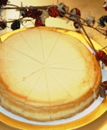 A smooth, decadent and creamy cheesecake baked on a signature buttery shortbread cookie crust, Eli's original cheesecake is the cornerstone of this famous Chicago bakery. So popular and perfect for special occasions, you might just have to bring two!