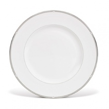 Sloane Square features a chic and simple tailored band, with details of platinum dots, which create a clean and sophisticated look. The accent plate features a wide band of gray mica with true geometric flare in the quadrant design around the border of the plate. Made in England.