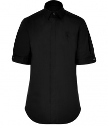 This chic tailored blouse from Polo Ralph Lauren is the perfect addition to your work wardrobe - Slim fit, stand collar, short sleeves, concealed front button placket, rounded hem - Pair with slim cut trousers, a modern blazer, and classic pumps