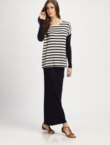 Stunning stripes and long rib-knit sleeves sweeten this soft essential. BoatneckDropped shouldersLong rib-knit sleevesLonger length hits below the hips96% modal/4% spandexMachine washMade in USAModel shown is 5'9½ (176cm) wearing US size Small.