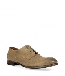 Bring classic style to your workweek look with these sophisticated shoes from Paul Smith - Lace up, upturned toe, vintage style - Pair with a blazer and trousers for work or with jeans and a pullover for off-duty cool