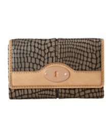 Spice things up with a daring snakeskin print wallet by Fossil. Gorgeous rose goldtone hardware and a signature front plaque add a polished allure to this wild design.