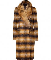 Make a bold statement on style in Michael Kors ultra luxurious variegated knit coat, detailed with a dramatic fox fur collar for an exquisitely glamorous finish - Notched collar, long sleeves, double-breasted button-down front, flap pockets, back vent - Tailored fit - Wear with immaculately tailored separates and heels