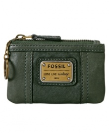 With antiqued brasstone hardware, tonal top stitching and a vintage-inspired logo plaque, this coin purse from Fossil zips up your loose change in style.