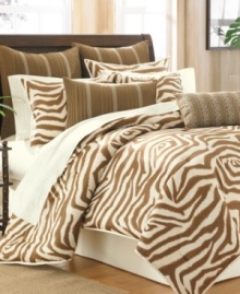 This Tommy Bahama decorative pillow in soothing earth tones brings the tropical escape of Arthur's Town to your bedroom.