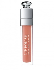 Dior Addict Lip Polish is a true revolution in gloss. An exclusive spinning applicator mimics makeup artist application, rolling over the lips like a primer and gloss in one. This spinning action uniformly spreads and smoothes the gloss, delivering fresh, long-lasting, layered brilliance to the lips. 