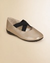 Ballet-inspired flats with contrast criss-cross straps.Slip-on styleElastic criss-cross strapsSynthetic leather upperLeather liningRubber soleLeather insoleImported