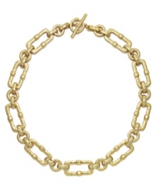 Link up! This chunky collar necklace from Lauren by Ralph Lauren combines rectangular and circular links for a classic look. Crafted in 14k gold-plated mixed metal with a toggle clasp. Approximate length: 18 inches.