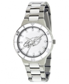 Root for your team 24/7 with this sporty watch from Game Time. Features a Philadelphia Eagles logo at the dial.