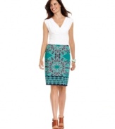 The intricate medallion print that graces this sleek Sunny Leigh skirt gives it chic, contemporary appeal. Wear it anywhere to give your look a bold graphic touch.