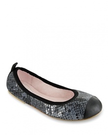 A glam, grown-up look for your little princess. Leather ballet flat with two toned trim and toe detail in snakeskin print.