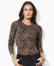 A vibrant paisley print enlivens this essential petite long sleeved cotton jersey tee from Lauren by Ralph Lauren, with a feminine crew neckline for modern sophistication.