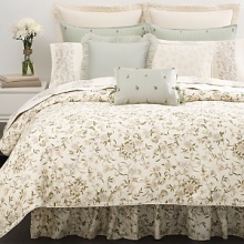 A vibrant, sophisticated color palette finished with a high luster defines this Regent sateen bedding collection, crafted in the finest 600-thread count Supima cotton for a luxurious feel and superior durability.