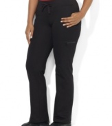 From casual lounging to working up a sweat, Lauren Ralph Lauren's plus size soft stretch cotton-blend pant, designed with a stylish zip utility pocket at the left leg, provides a superior, comfortable go-to for downtime.