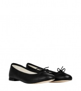 A signature piece for every fashion-lover, these Repetto classic ballet flats are simply a ladylike must-have - Classic leather ballet flat with bow detail at toe - Style with a full skirt, a tie neck blouse, and a cashmere cardigan