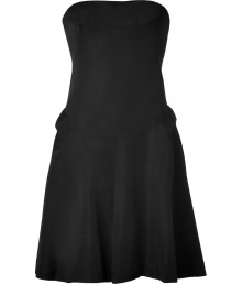 Both edgy and feminine with an incredibly cool cut, McQ Alexander McQueens black strapless dress is a cool modern choice for chic city cocktails - Strapless, peplum-effect sides with pleating underneath, hidden back zip, internal silicone band around the top for hold - Fitted bodice, flared skirt - Team with statement pumps and a shimmering metallic clutch