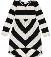 The breezy style of this cute diagonal-stripe Roxy dress makes it the perfect complement for her laid-back style.