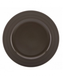 Elegance comes easy with the Fair Harbor round platter, perfect for roast chicken or grilled steak. Durable stoneware in a warm mocha hue is half glazed, half matte and totally timeless.