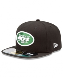 Top of your head sporting your love for football in this New York Jets cap by New Era.