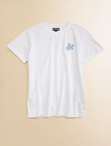 A soft, simple cotton tee gets a seafaring symbol in the form of a swimming turtle embroidered on the chest.Banded crewneckShort sleevesChest embroideryCottonMachine washImported