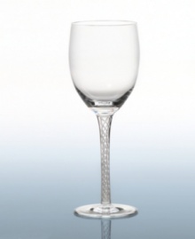 The uniqueness of this stemware lies in the elaborate air twist floating inside the stem. The bold, interlocking design creates a regal look while the traditional shape distinguishes a modern table.