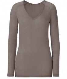 Stylish long sleeve shirt from a fine viscose blend - Very soft and comfortable quality - Classic color taupe - With a wide, feminine, piped V-neck - The cut is slim, fitted and slightly longer, no cuffs - Casual, yet dressed up alternative to a blouse - Goes with a pant suit, jeans, a cardigan