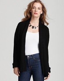 The chic staple every woman's wardrobe needs, this open Vintageous ribbed cardigan boasts a shawl collar with snap fastenings in the back.