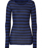 An essential basic in super soft cotton-cashmere, Majestics striped tee is a must for your layered looks - Rounded neckline, long sleeves - Classic slim fit - Pair with favorite skinnies and chunky biker boots