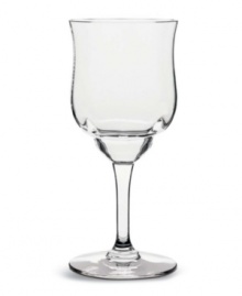 A curvaceous bowl balanced on a slim stem lends effortless grace to the Capri American wine glass. Baccarat showcases premium crystal in a most-elegant way, suitable for any fine occasion.