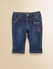 A vivid floral embroidery adorns these slightly faded jeans with adjustable waistband and a little stretch for the perfect fit.Front button closureAdjustable waistband with belt loopsZip flyFive-pocket styleSide-vented hem98% cotton/2% spandexMachine washImported