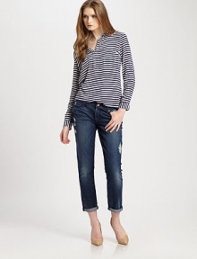 Velvety soft denim is the perfect combo of comfort and fashion. Crafted with a relaxed, skinny fit-- this denim favorite has cropped-leg construction that can also be worn cuffed. THE FITMedium rise, about 8Inseam, about 29THE DETAILSButton closureZip flyFive-pocket style98% cotton/2% spandexMachine washMade in USA of imported fabricModel shown is 5'9 (175cm) wearing US size 0.