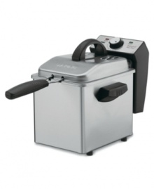 Big flavor for your favorite finger foods. The Waring mini deep fryer is perfect for crisp, golden brown fries, chicken fingers with that just-right crunch and much more. One-year warranty. Model DF55.