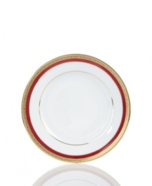 An instant classic, the Red Rim bread and butter plates combine bands of holiday red and filigree-patterned gold in elegant white porcelain. Layer with Charter Club's Grand Buffet Classic Gold and Holly Berry dinnerware.