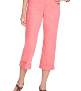 Style&co.'s coral-colored capri jeans are just the thing to start off your spring look with a bang! Pair with tees, tunics and more!