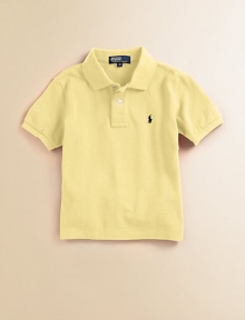 Classic, short-sleeve cotton mesh polo with embroidered polo pony on the chest. Ribbed polo collar and armbands Button placket Machine wash Imported