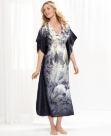 One World's Maxi caftan is loose, flowy, and fancy. With an elegant lace print and an easy v-neck, this floor-length style is nothing but comfortable.