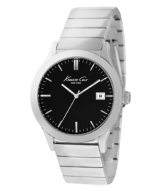 Style made uncomplicated. This Kenneth Cole New York watch lends instant sophistication with a classic design.