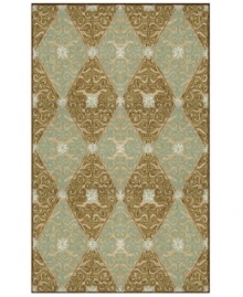 A traditional, regal design of swirls, florals and diamonds meets a very modern geometric layout upon the Ravella Lakai area rug. Neutral and cool tones make this pattern accessible to any room décor and its hand-tufted detailing makes it durable enough to withstand heavy traffic, indoors or out.