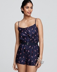 Bright, sprightly finches scatter about on this MARC BY MARC JACOBS romper, rendered in luxe silk habotai and a playful silhouette.