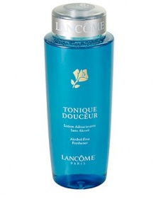 Alcohol-Free Freshener. Soothing and cooling, this alcohol-free, pH balanced freshener gently tones and refines skin without depleting the natural oils of normal/combination skin. Formulated with skin-softening distilled flower water, this refreshing formula gives skin a cool, hydrating lift. Leaves skin perfectly clean, soft and supple. Dermatologist-tested for safety. 