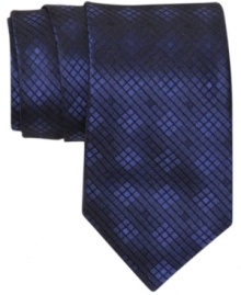 Stay on the grid with this patterned silk tie from Hugo Boss.