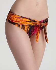 Fashion forward and fierce, Ondademar's tribal print sash bottom calls out for attention. Wear the pair: it looks wildly chic with the matching top and fringed leather sandals.