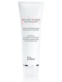 A gentle cleanser that delicately foams away makeup and impurities, while reducing inflammation and dehydration. 4.5 oz. 