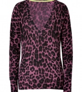 Work a wild edge into your knitwear wardrobe with Juicy Coutures tiger print wool-cashmere pullover - V-neckline, long sleeves, fine ribbed trim - Relaxed fit - Wear with favorite skinnies, mini-skirts or leggings