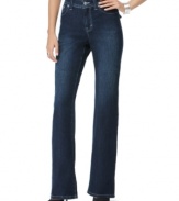 A curvy fit and a stovepipe leg make this Style&co. jeans ultra-comfortable – the sparkling studs make them extra cute!